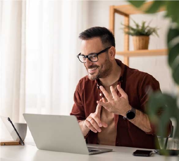 Domina programas y herramientas especializadas en el rubro como ZBrush, Maya, Blender, Unity.