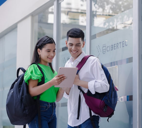 Accede a clases internacionales con la Universidad del Valle de México y complementa tu formación con metodologías innovadoras y experiencias académicas únicas.